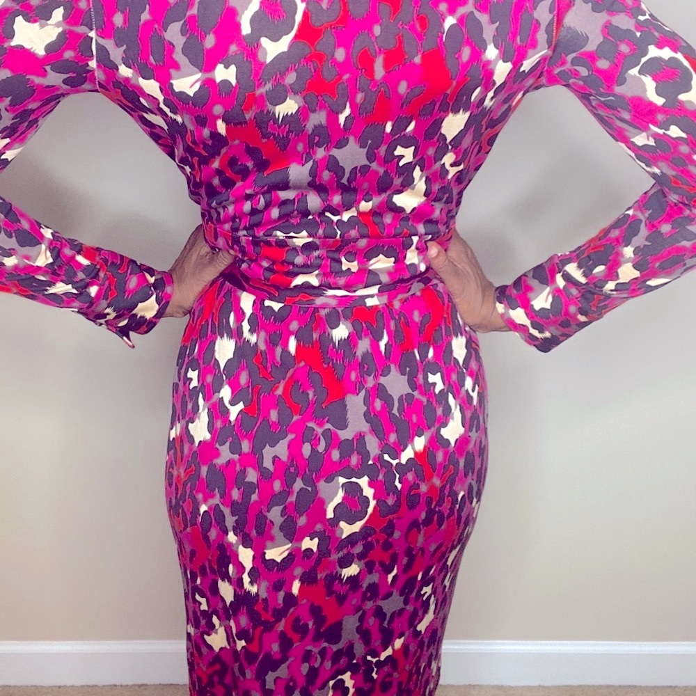 Diane Von Furstenberg DVF pink/red animal print wrap dress